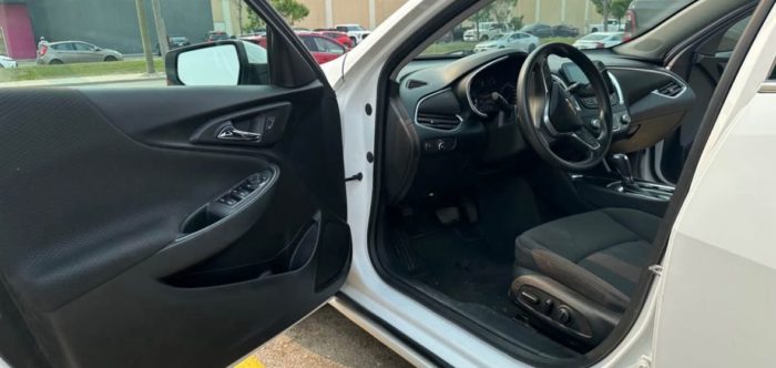 2019 Chevrolet Malibu LT - Image 4