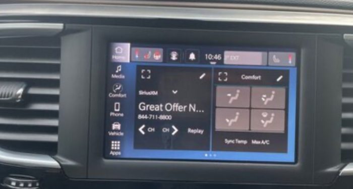 2022 Chrysler Grand Caravan SXT - Image 11