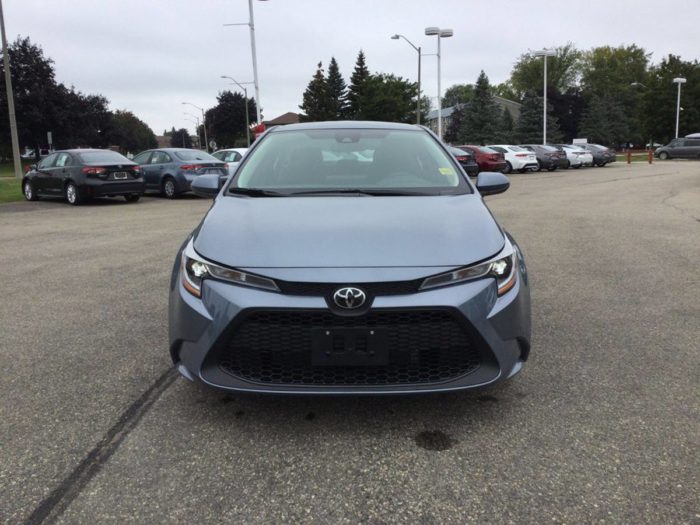 2022 Toyota Corolla LE - Image 4