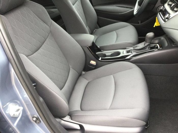 2022 Toyota Corolla LE - Image 8